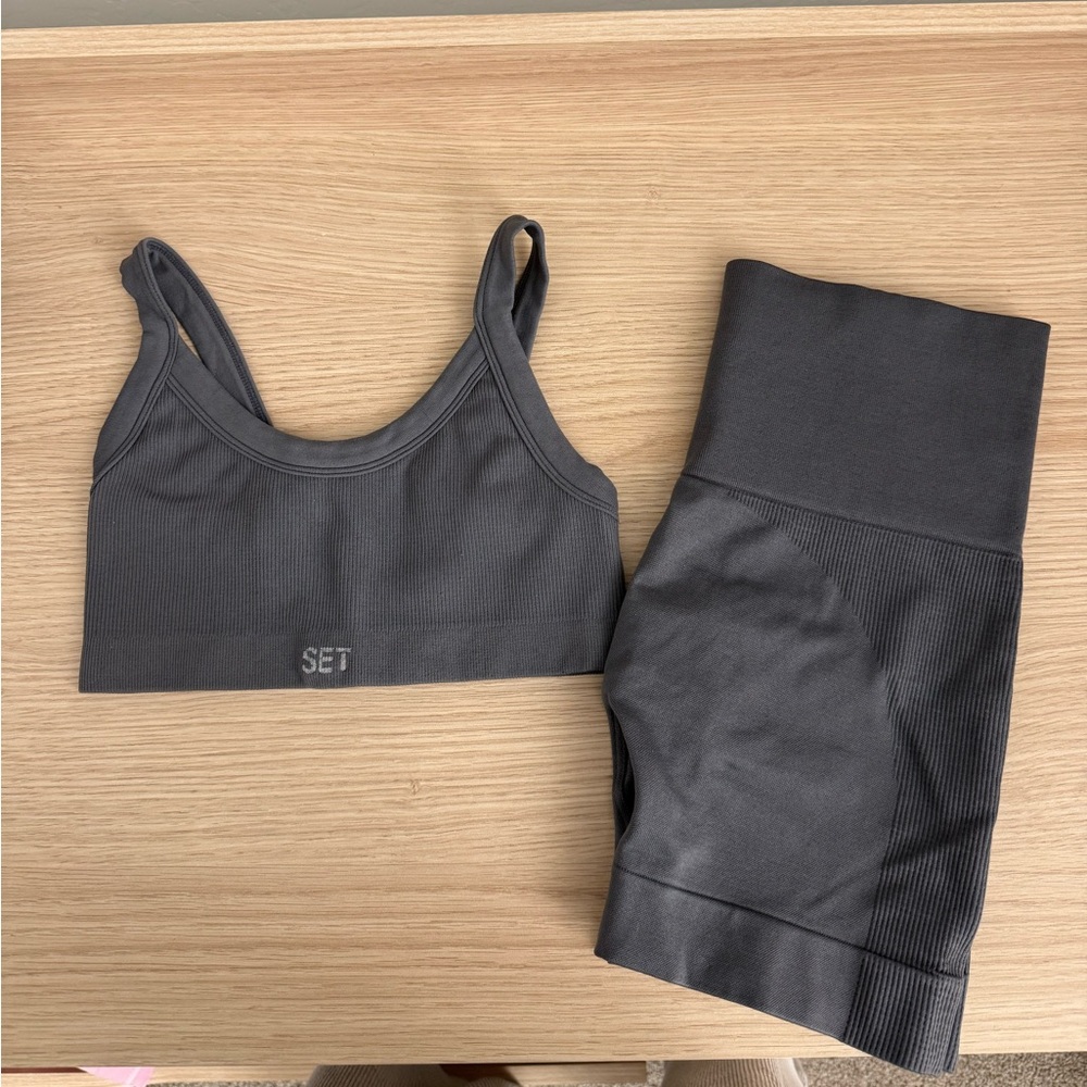SET Active Gray Shorts Set